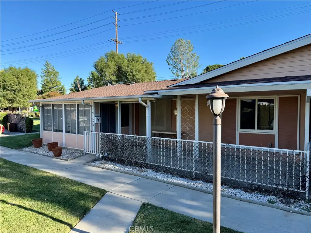 19152 Avenue Of The Oaks #B, Newhall, CA 91321 - Image #1