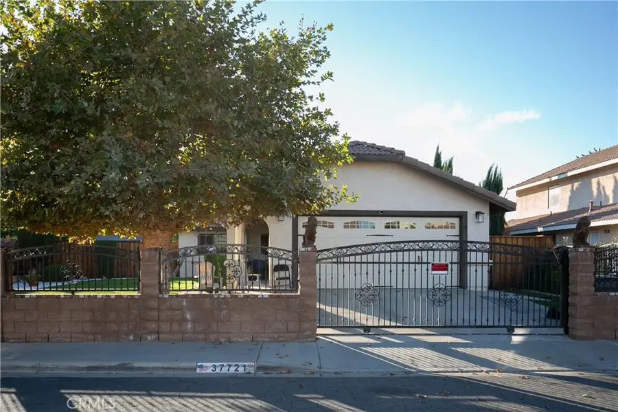37721 Amber Ln, Palmdale, CA 93550 - Image #2