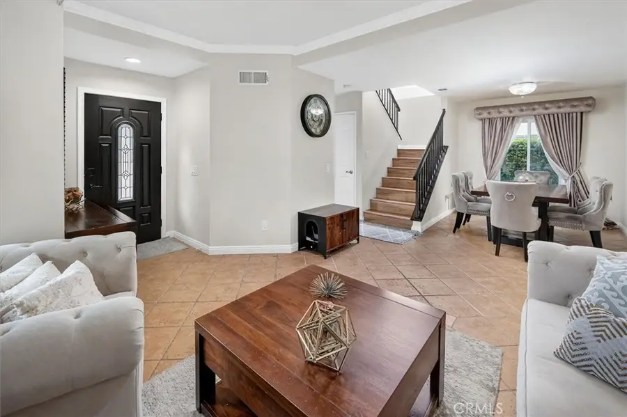 26530 Goldfinch, Canyon Country, CA 91351 - Image #3