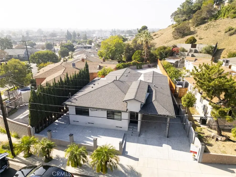 8369 Vine Valley Drive, Sun Valley, CA 91352 - Image #2