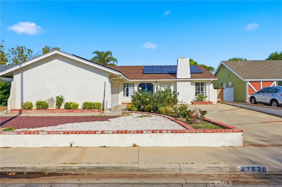 27828 Parkvale Drive, Saugus, CA 91350 - Image #2