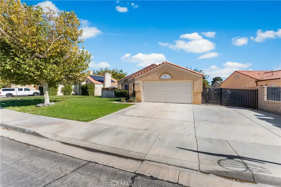 45712 Saint Andrews, Lancaster, CA 93534 - Image #2