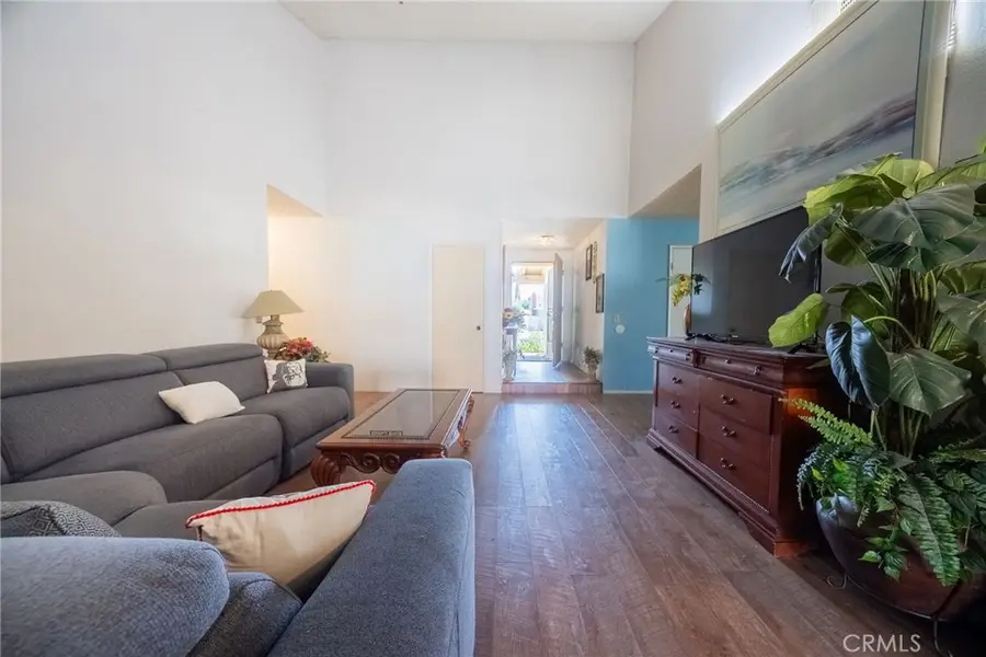 2433 Medina Avenue, Simi Valley, CA 93063 - Image #2