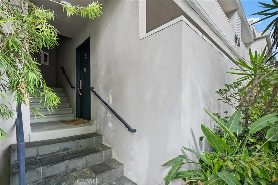 1925 Montana Avenue #3, Santa Monica, CA 90403 - Image #2