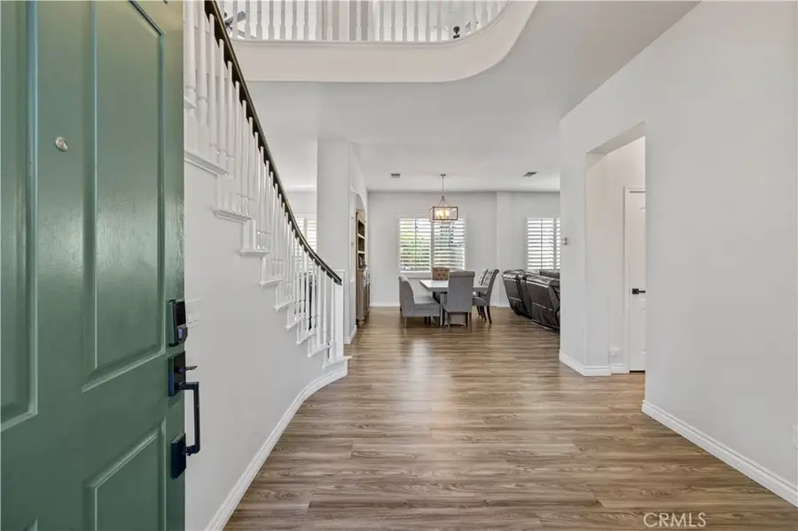 28251 Infinity, Saugus, CA 91390 - Image #3