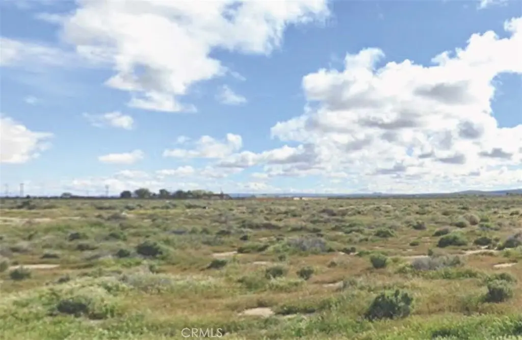 9200 Avenue E-4 E, North Antelope Valley, CA 93535 - Image #1