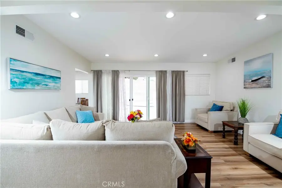 11968 Rossiter, Sylmar, CA 91342 - Image #2