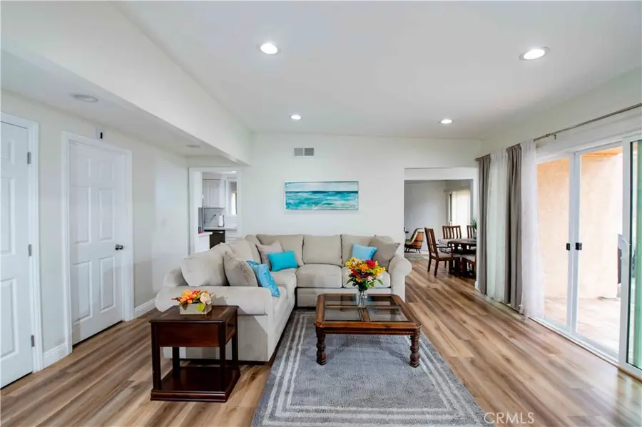 11968 Rossiter, Sylmar, CA 91342 - Image #3