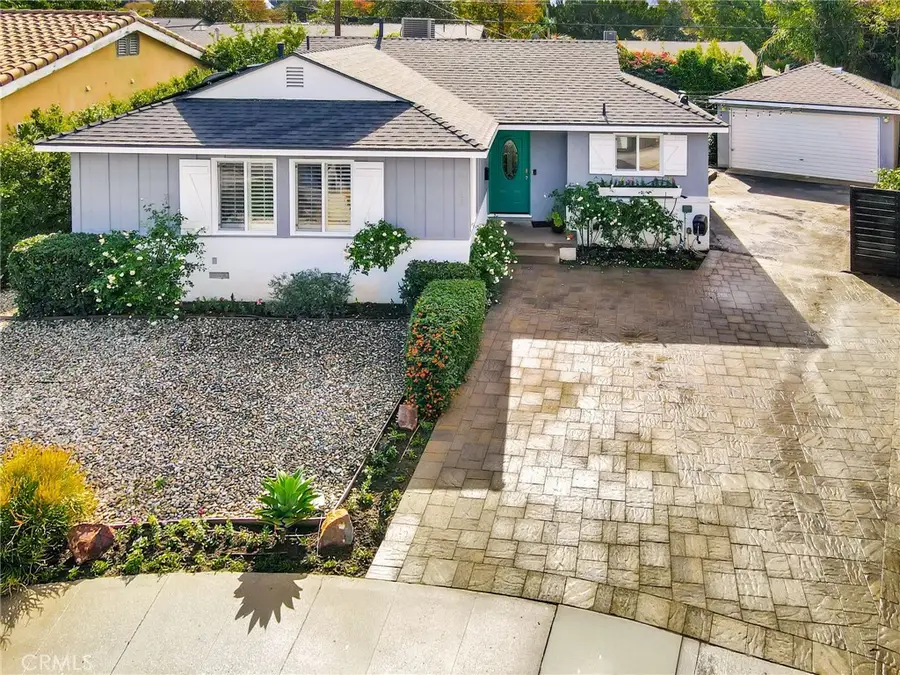 17232 Elkwood, Lake Balboa, CA 91406 - Image #2