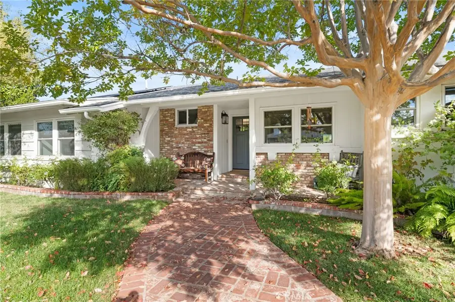 23843 Crosson Drive, Woodland Hills, CA 91367 - Image #2