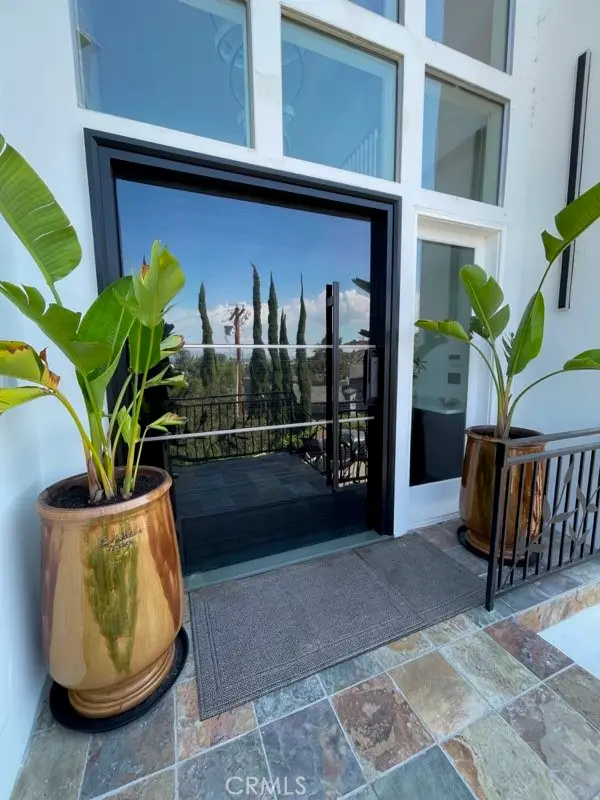 3952 Oakfield Drive, Sherman Oaks, CA 91423 - Image #2