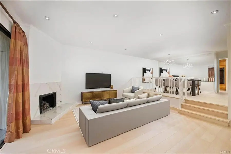 5711 Owensmouth Avenue #117, Woodland Hills, CA 91367 - #2