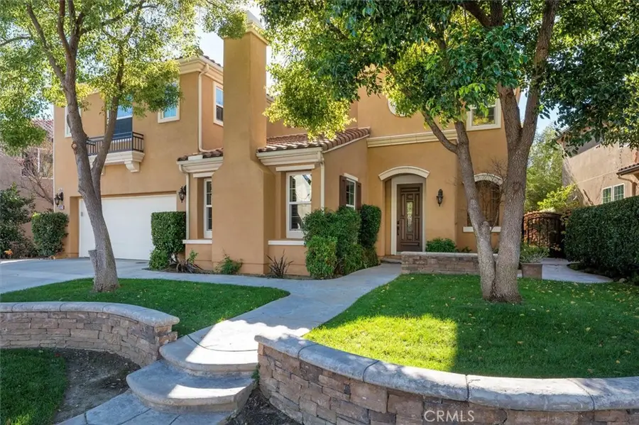 29231 Black Pine Way, Newhall, CA 91390 - Image #2