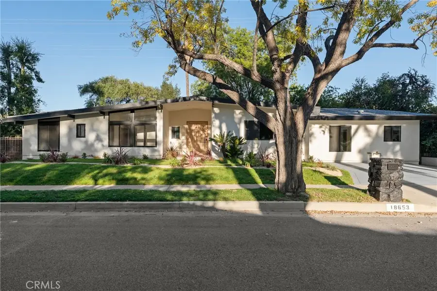 18653 Palomino Drive, Tarzana, CA 91356 - Image #3