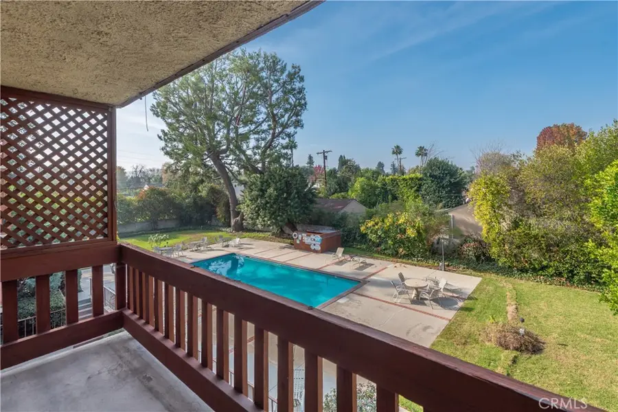 5115 Kester, Sherman Oaks, CA 91403 - Image #3