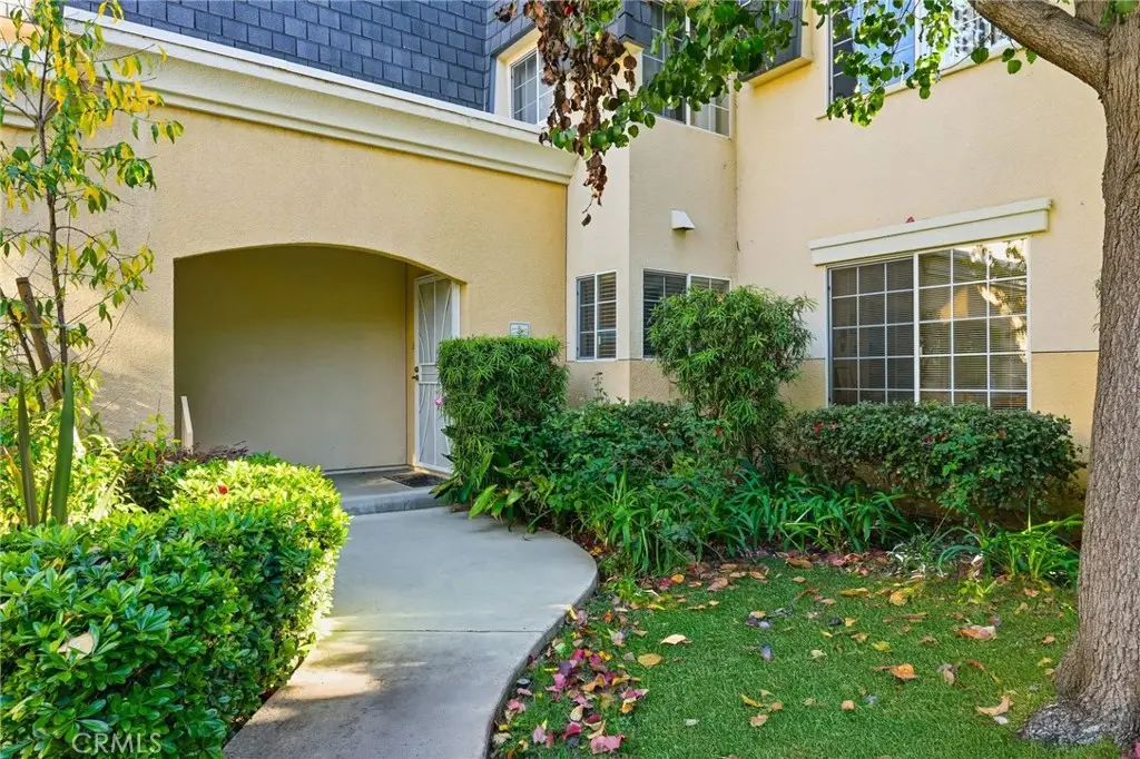 19208 Hamlin Street #5, Reseda, CA 91335 - Image #1