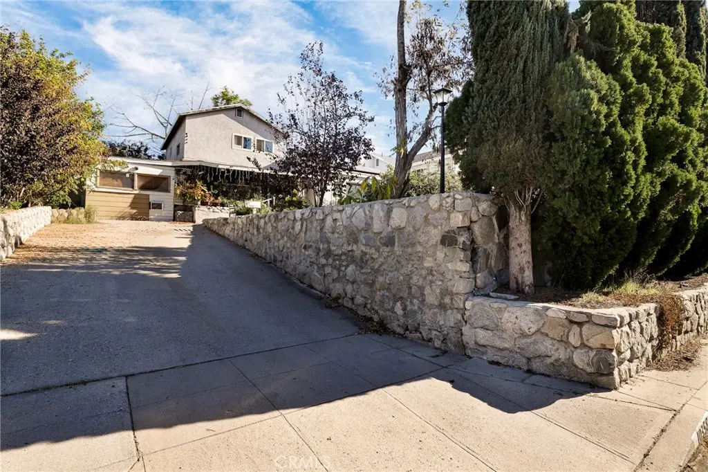 10358 Las Lunitas Avenue, Tujunga, CA 91042 - Image #1