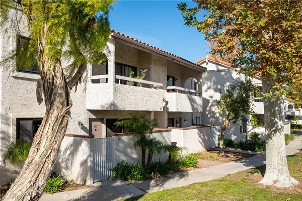 25003 Peachland #211, Newhall, CA 91321