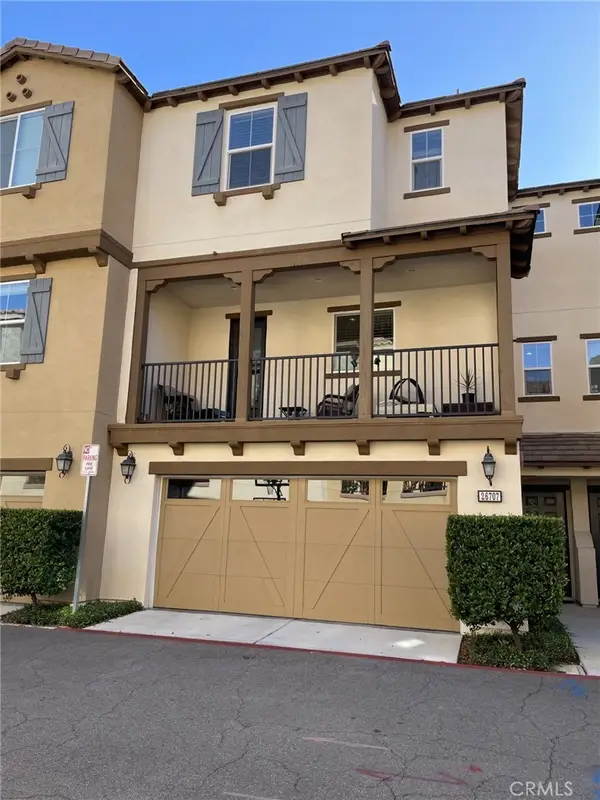 26707 Lexington Lane, Saugus, CA 91350