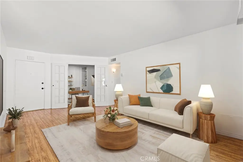 5400 Newcastle Avenue #56, Encino, CA 91316 - Image #1