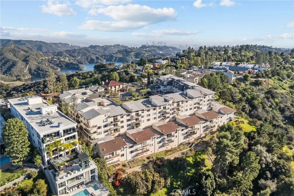 2385 Roscomare #F16, Los Angeles, CA 90077 - #1