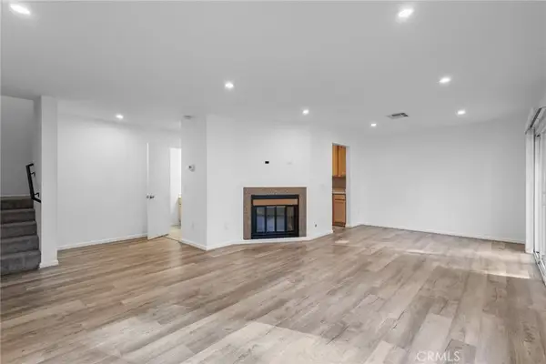 31315 The Old Road #D, Castaic, CA 91384