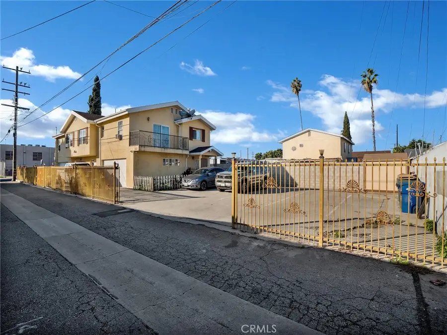 7114 El Selinda Ave, Bell Gardens, CA 90201 - #2