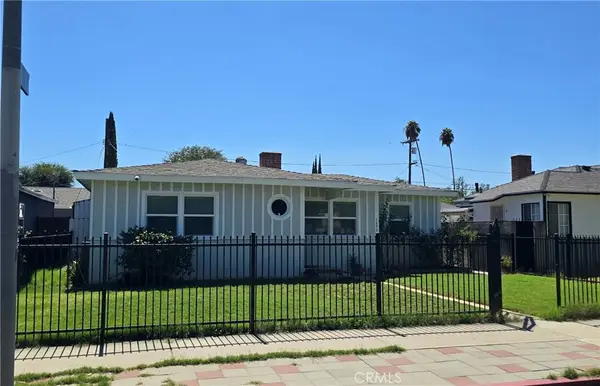 18704 Saticoy Street, Reseda, CA 91335