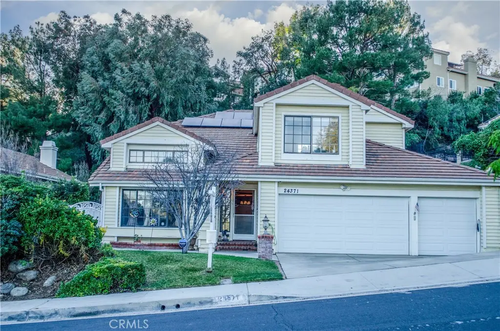 24371 Crestview, Newhall, CA 91321 - Image #1