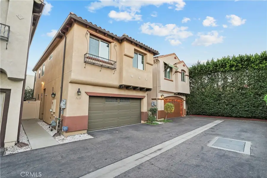 7619 N Patriot Way, Van Nuys, CA 91405 - Image #3