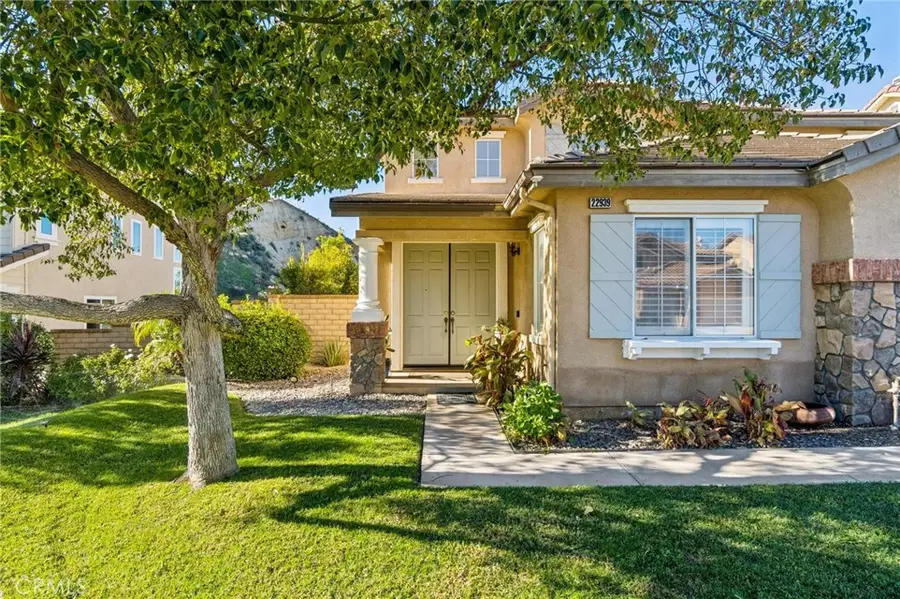 22939 Raintree, Saugus, CA 91390 - Image #2