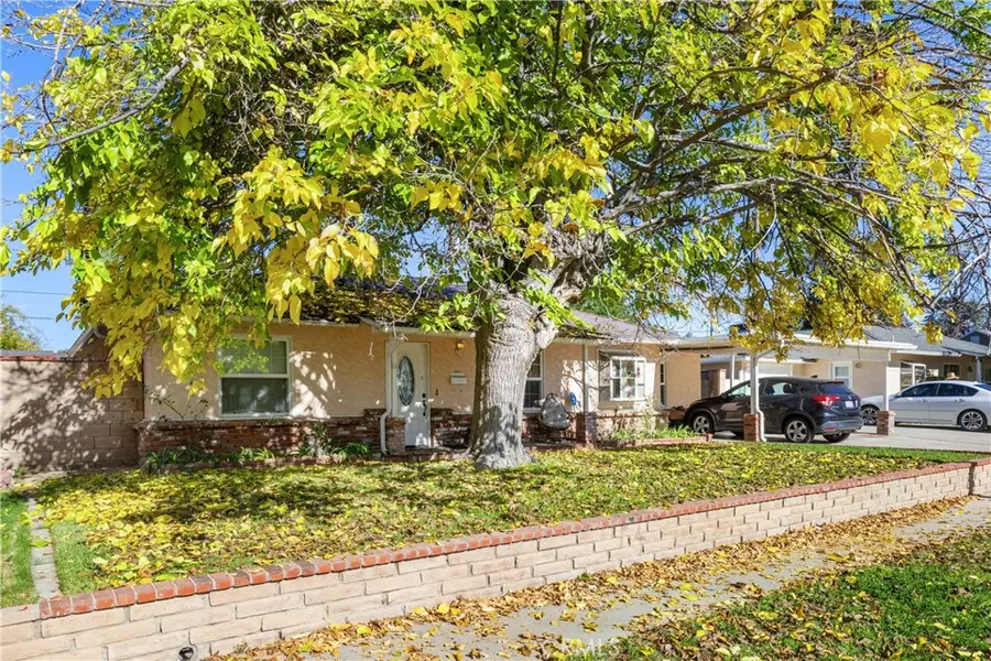 17419 Leadwell, Lake Balboa, CA 91406 - Image #3