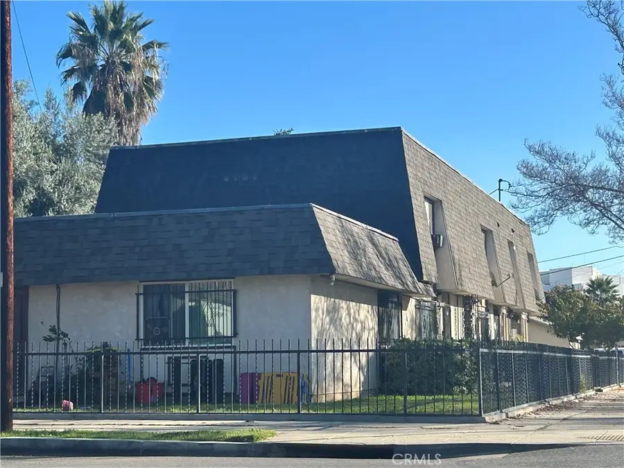 246 E 21st, San Bernardino, CA 92404 - #2