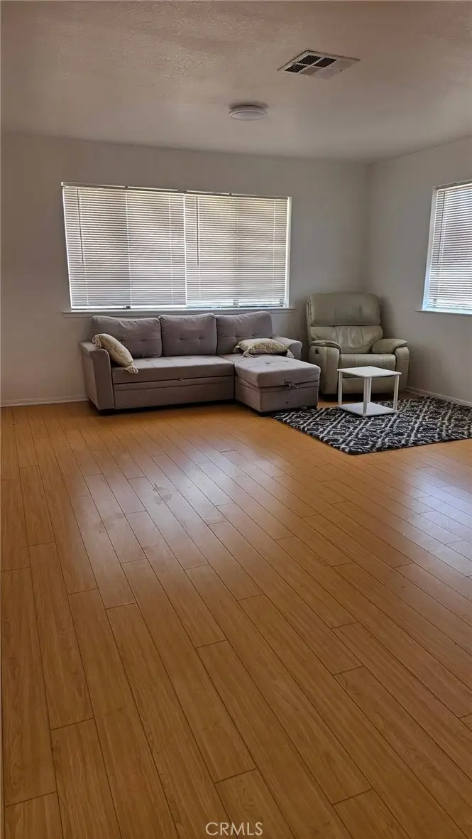 10409 Redwood, California City, CA 93505 - #3