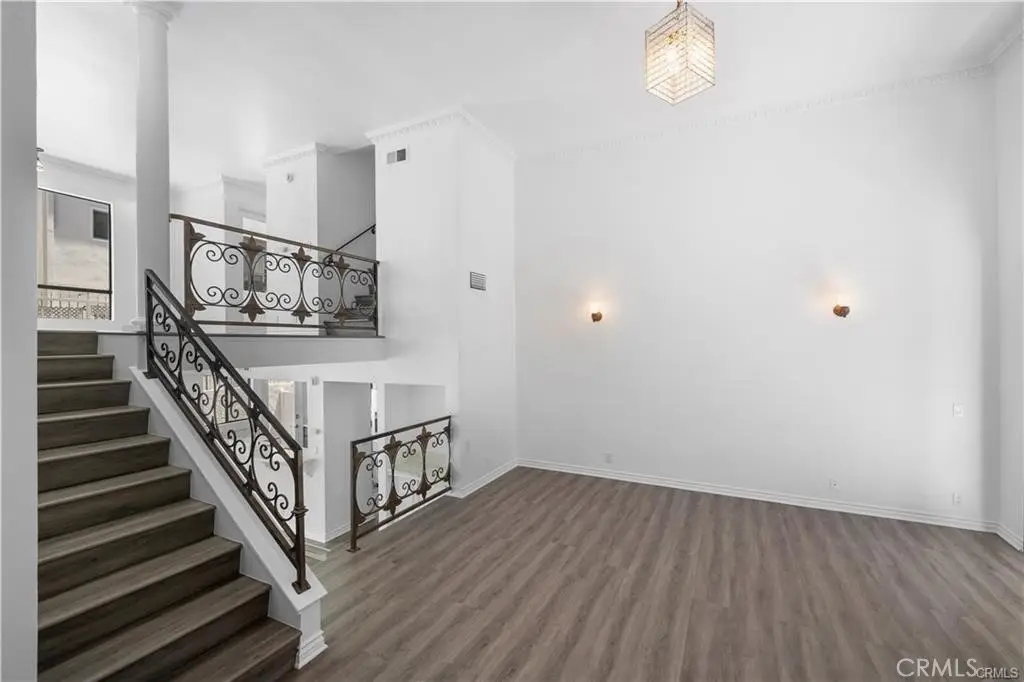 11954 Mayfield Avenue #3, Los Angeles, CA 90049 - #1