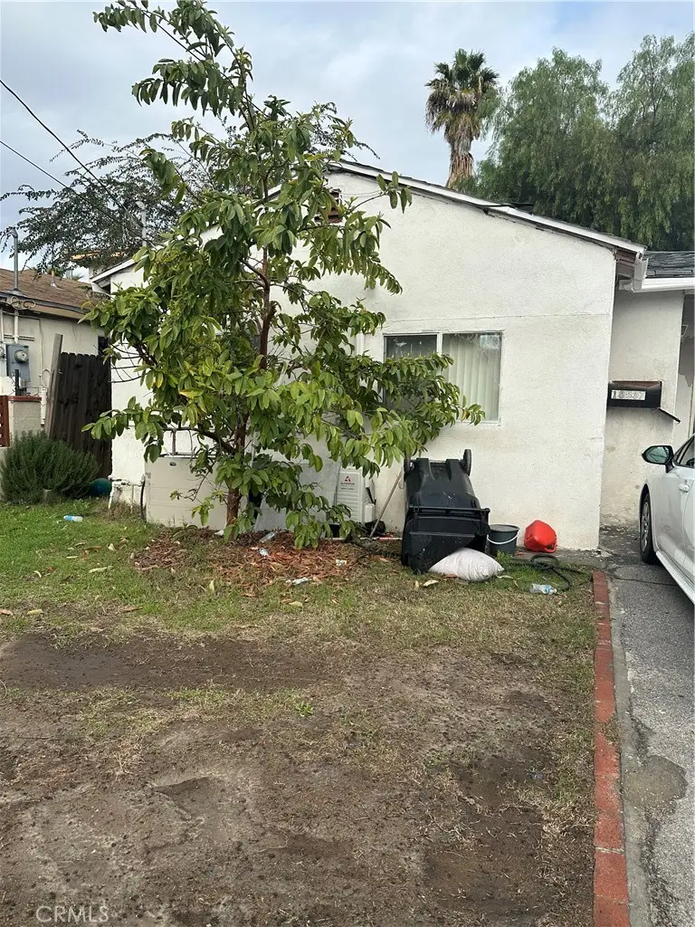 18535 Bryant, Northridge, CA 91324 - #1