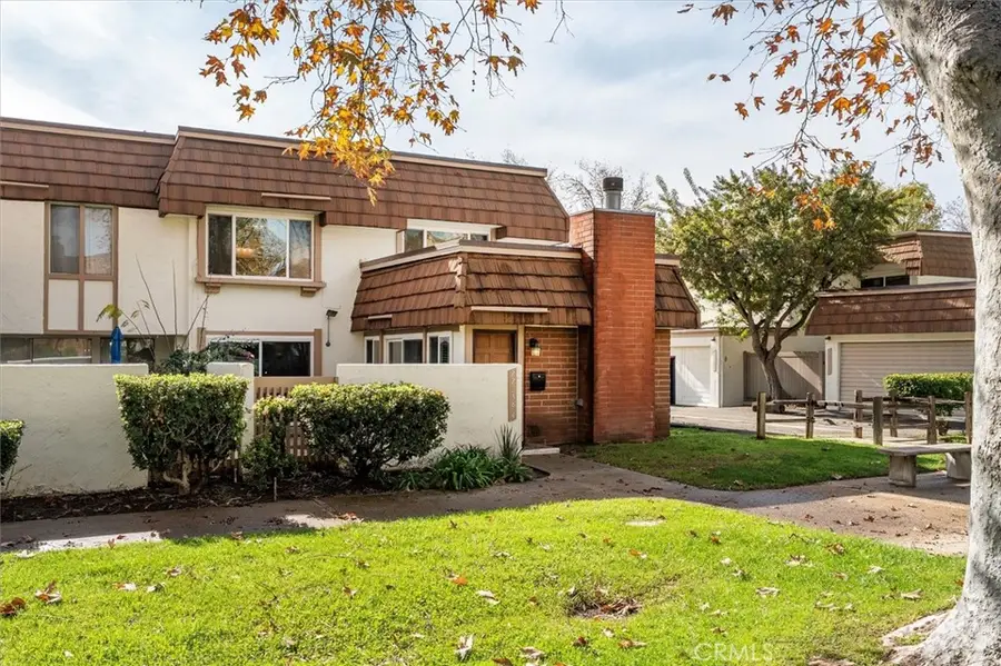 22238 James Alan #4, Chatsworth, CA 91311 - Image #2