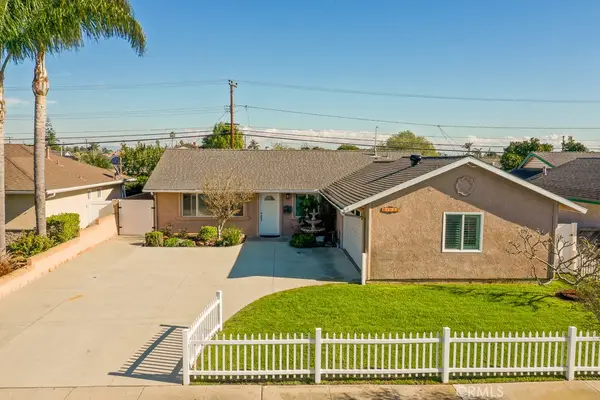15652 Mayflower Ln, Orange, CA 92647