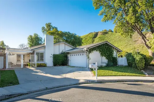 25897 Ramillo, Valencia, CA 91355