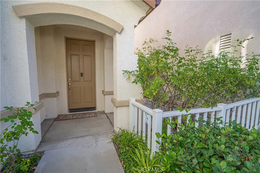 24134 Tango Drive, Valencia, CA 91354 - Image #3