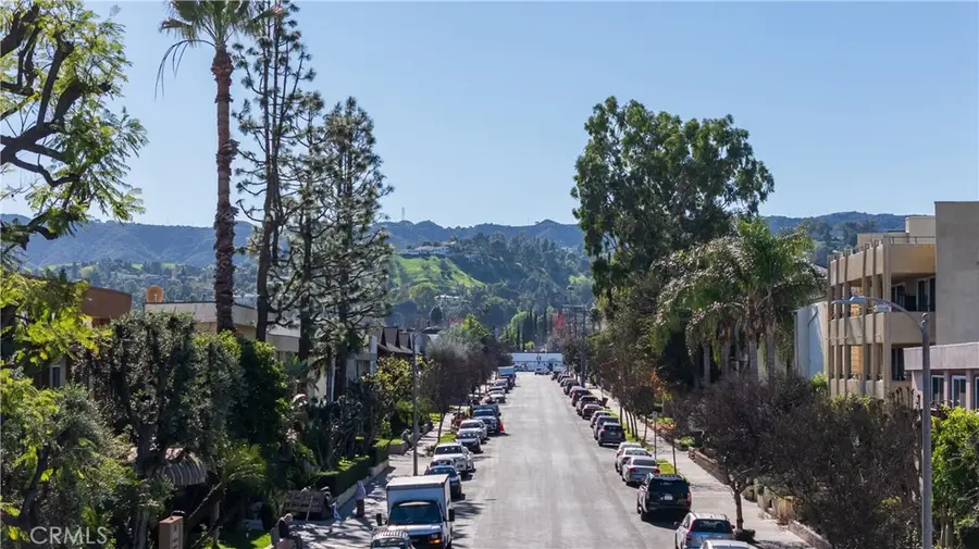 5414 Newcastle Avenue #8, Encino, CA 91316 - #2