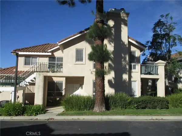 272 Fieldstone #A, Simi Valley, CA 93065