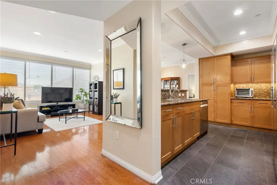 4821 Bakman Avenue #206, North Hollywood, CA 91606 - #3