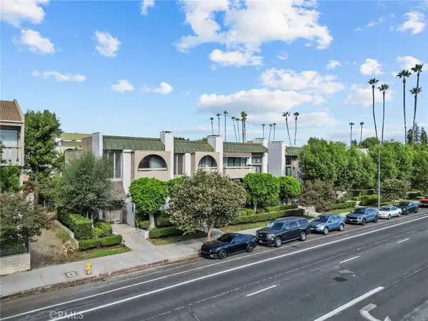 5305 White Oak Avenue #K, Encino, CA 91316