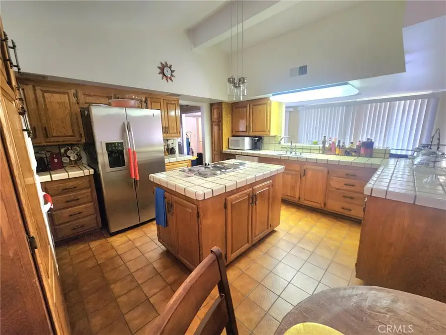 450 Fairway Drive, Palmdale, CA 93551 - Image #3