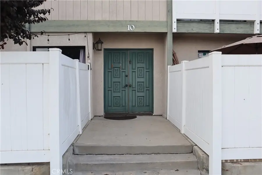 8341 Unit #10 De Soto, Canoga Park, CA 91304 - #3