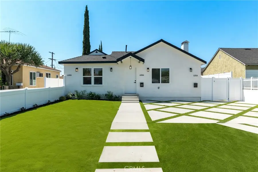 11912 Elkwood Street, North Hollywood, CA 91605 - #2