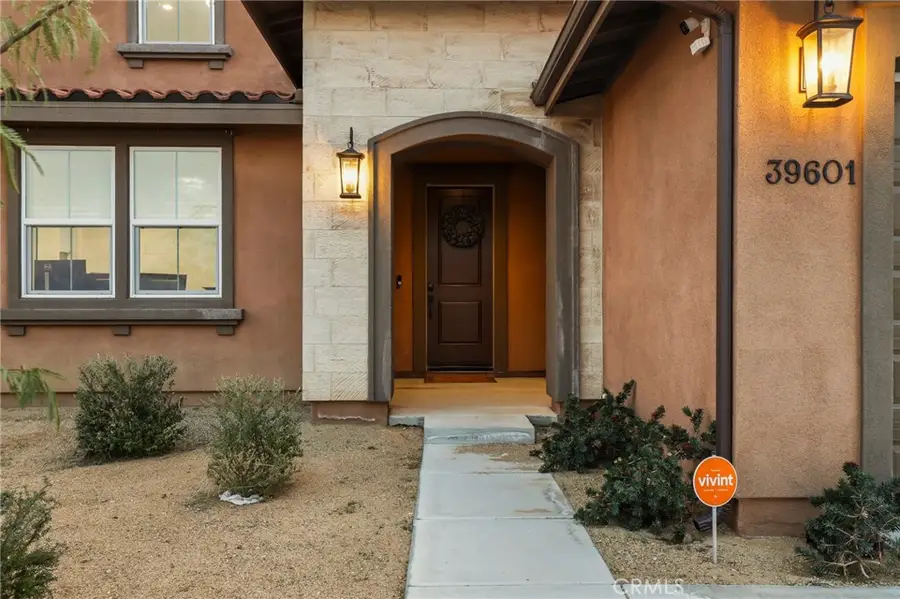 39601 Marina Court, Palmdale, CA 93551 - Image #2
