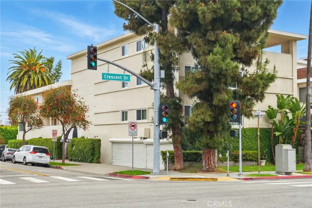 9330 Clifton Way #301, Beverly Hills, CA 90210 - Image #1