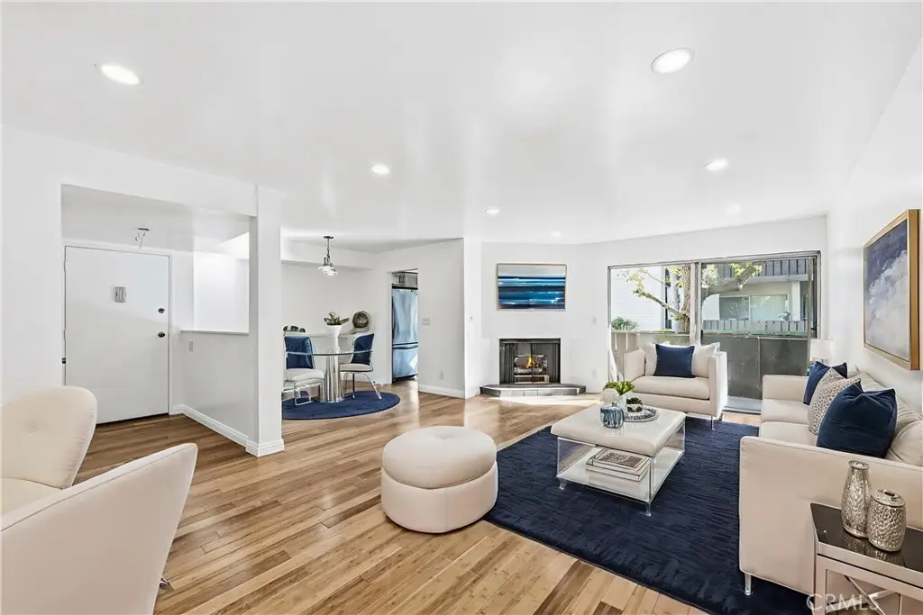 15030 Victory Boulevard #103, Van Nuys, CA 91411 - #1